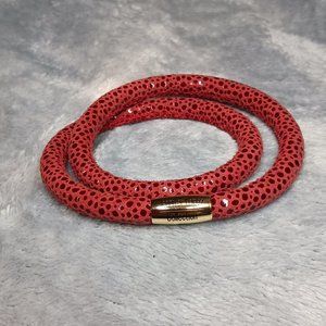 Endless Double Red Reptile Leather Gold Clasp Bracelet By JLO 7.5 inch NEW A94